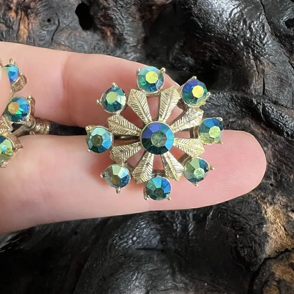 Vintage Coro Screw Back Earrings Peacock Feather Blue Green AB Aurora Borealis
